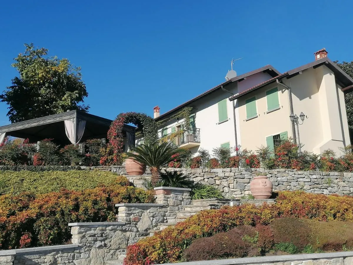 Casale Raffaello B&B Como Albese Con Cassano 0*,  Italy