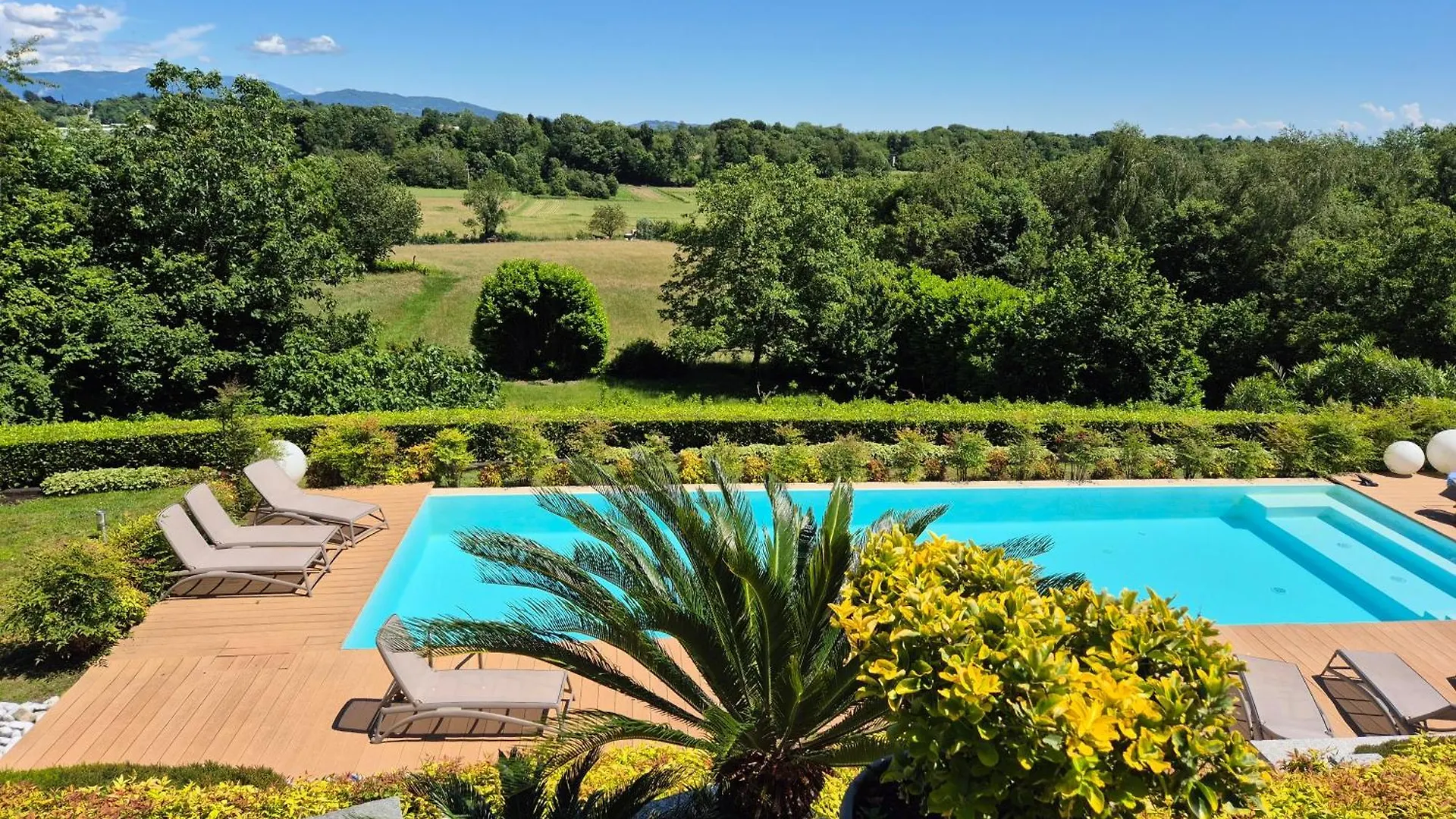 Casale Raffaello B&B Como Albese Con Cassano