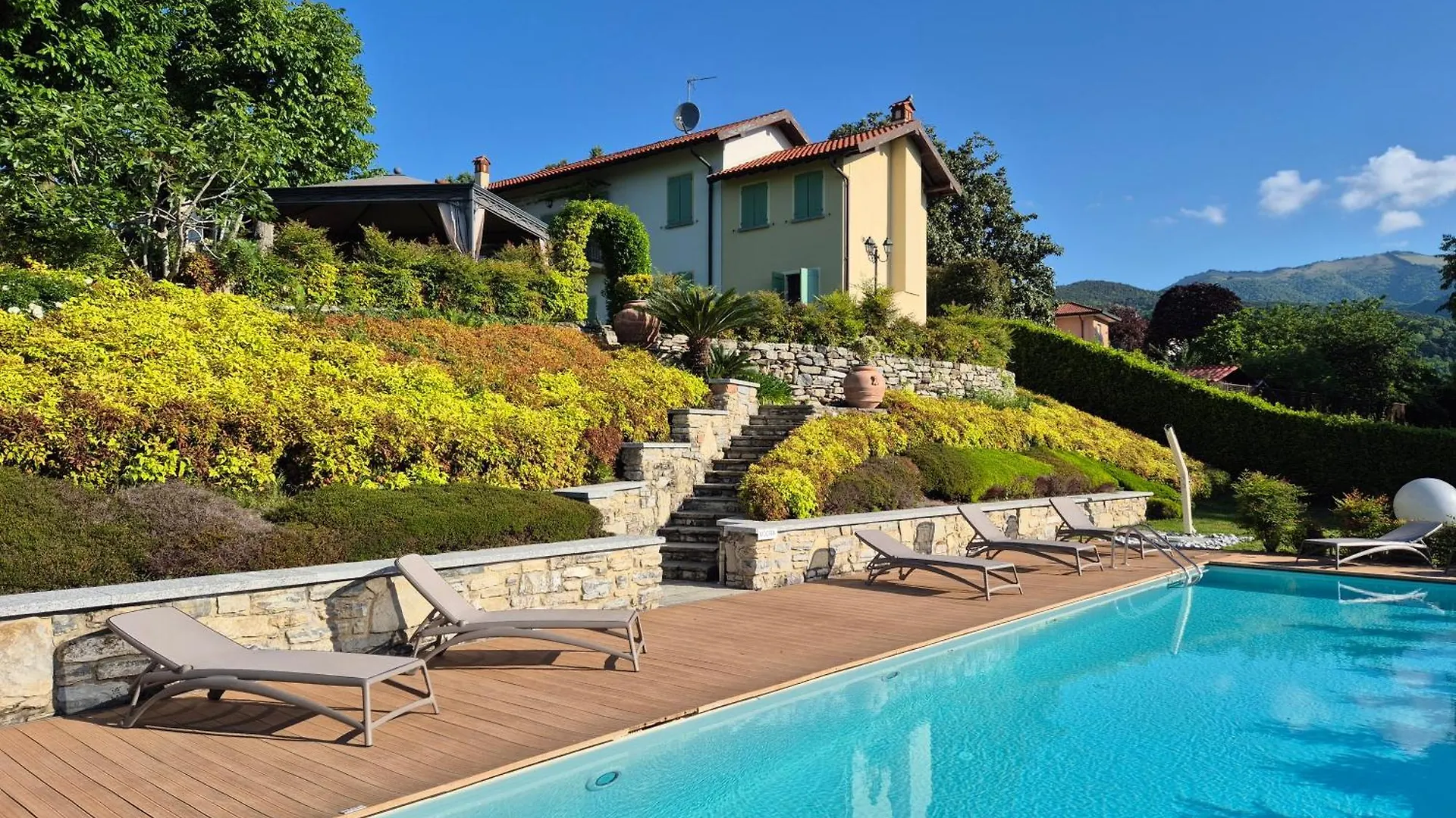 Bed & Breakfast Casale Raffaello B&B Como Albese Con Cassano